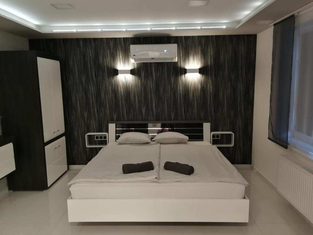 Aqua Solar Apartmanhaz Мишкольц Экстерьер фото
